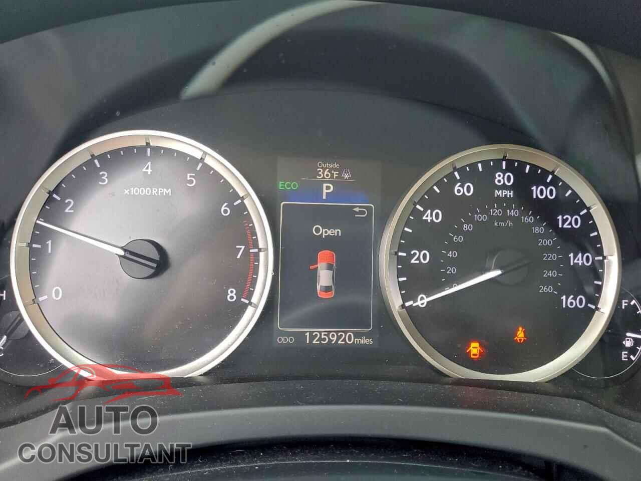 LEXUS IS 2015 - JTHCF1D22F5021987