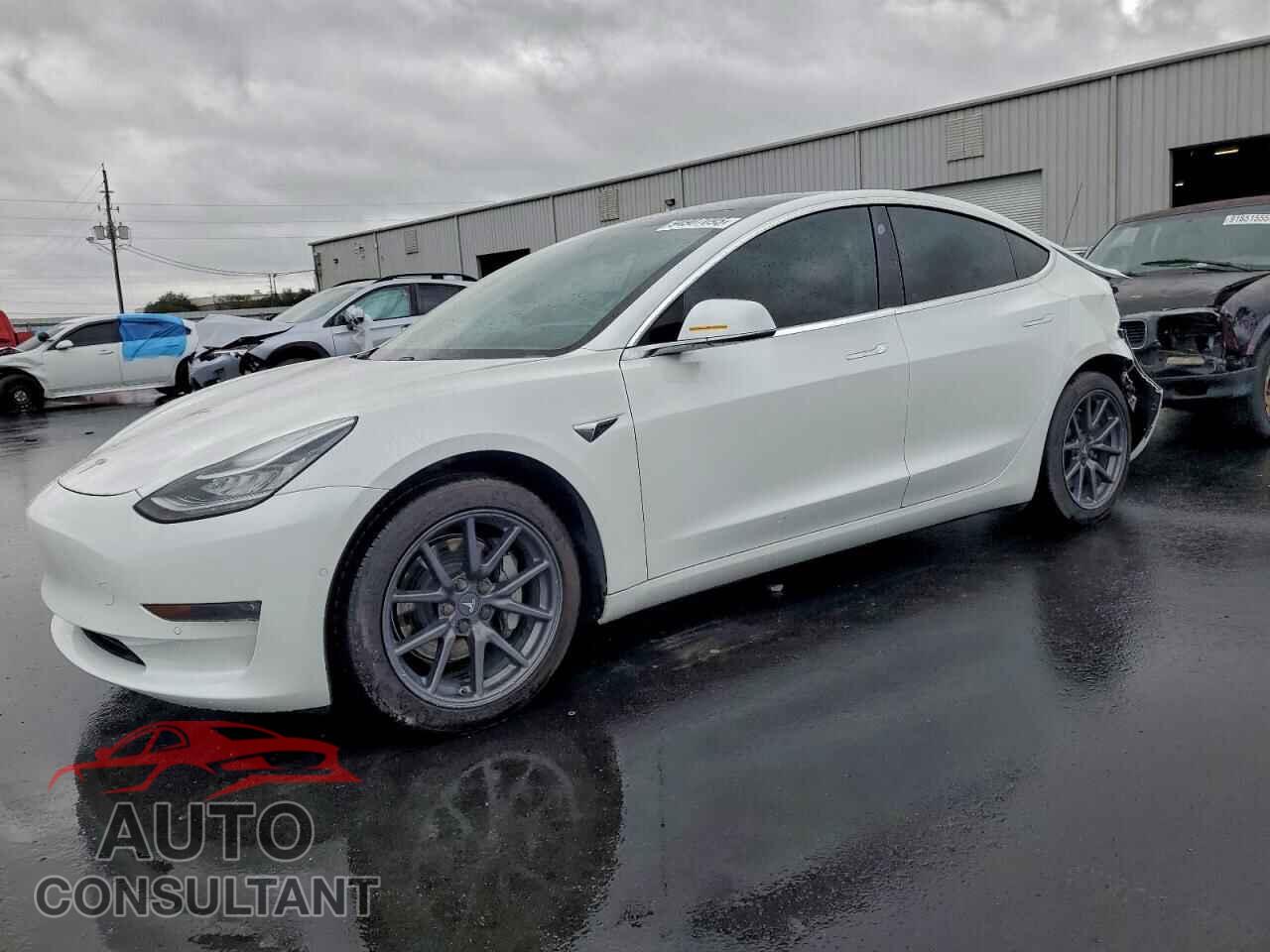 TESLA MODEL 3 2020 - 5YJ3E1EB3LF515935