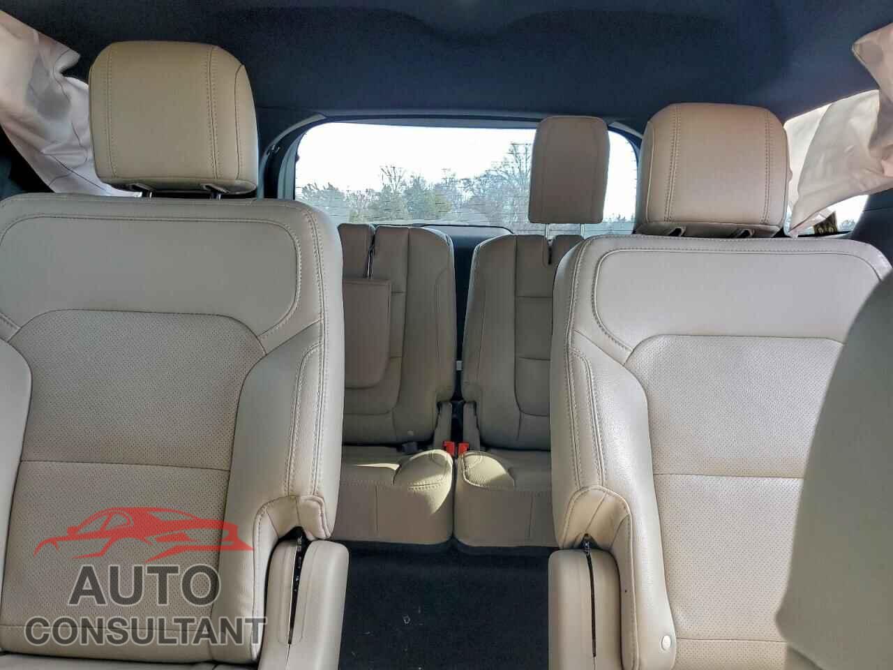FORD EXPLORER 2018 - 1FM5K7F82JGB04628
