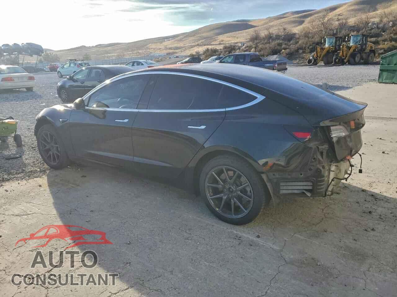 TESLA MODEL 3 2018 - 5YJ3E1EA8JF095240