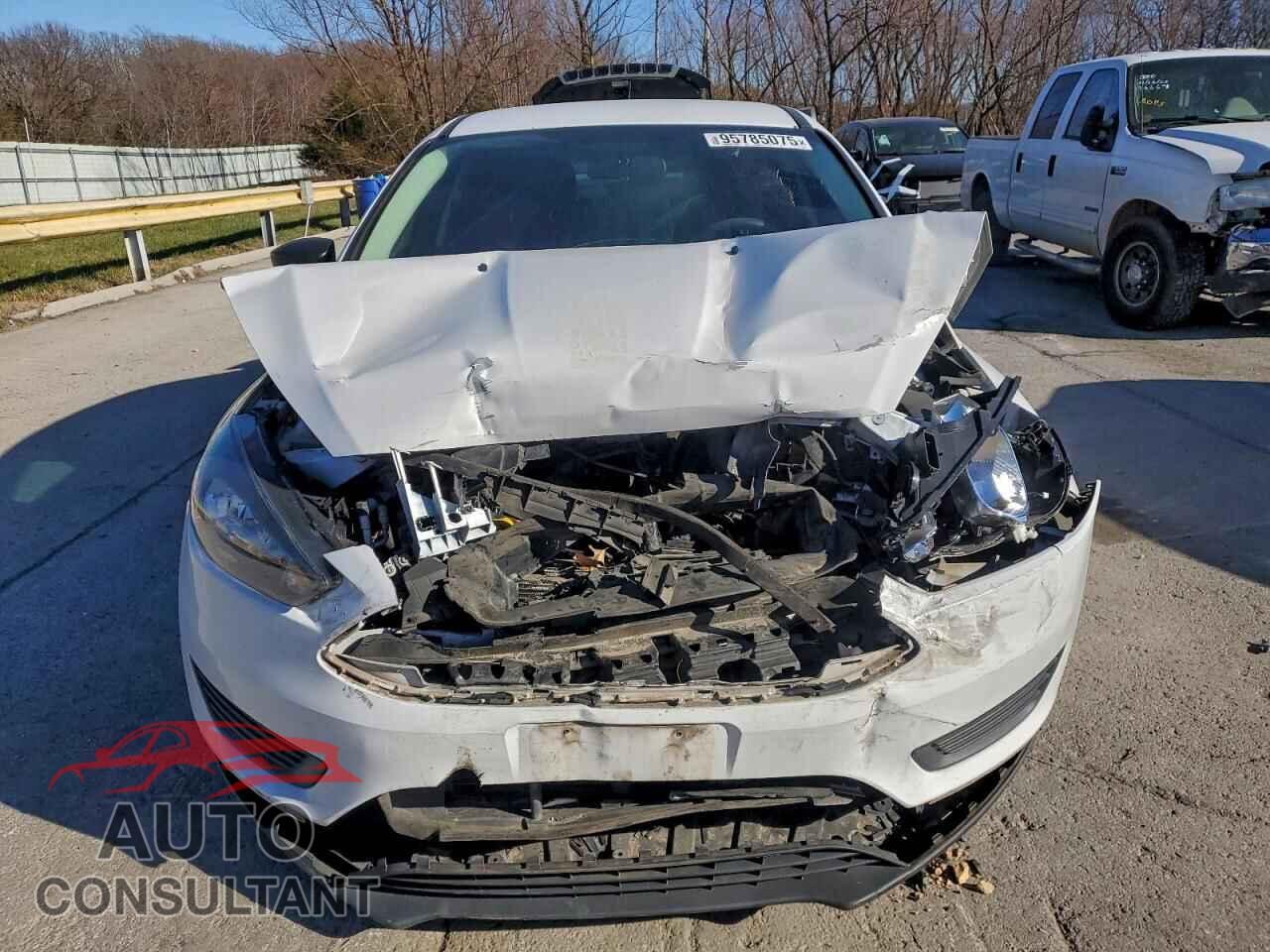 FORD FOCUS 2016 - 1FADP3E20GL251852