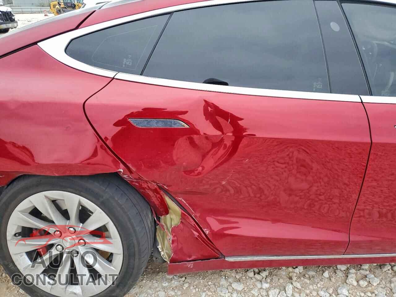 TESLA MODEL S 2019 - 5YJSA1E40KF331284