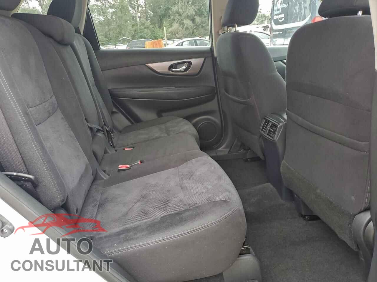 NISSAN ROGUE 2015 - KNMAT2MT7FP510454
