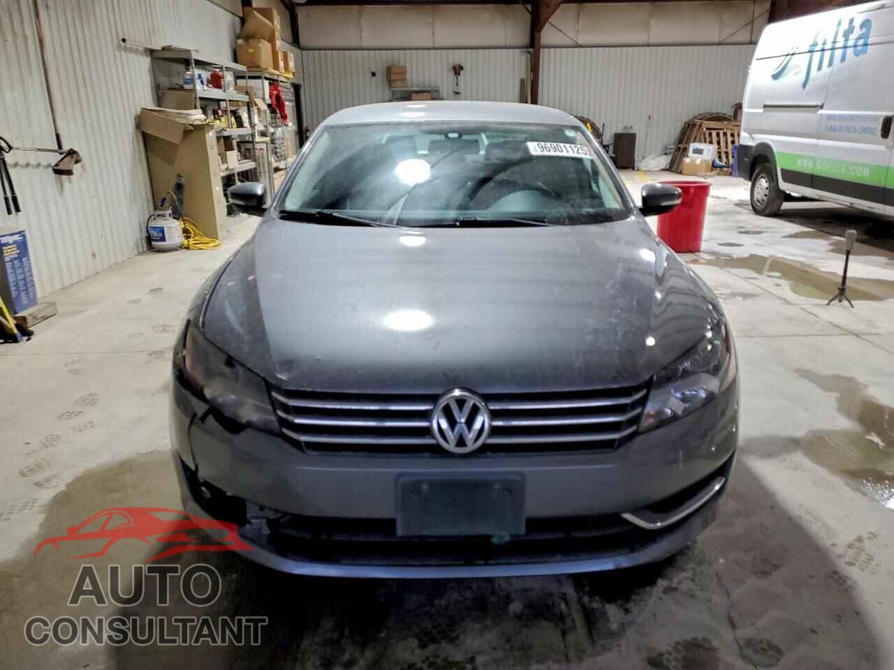 VOLKSWAGEN PASSAT 2015 - 1VWAT7A34FC040468