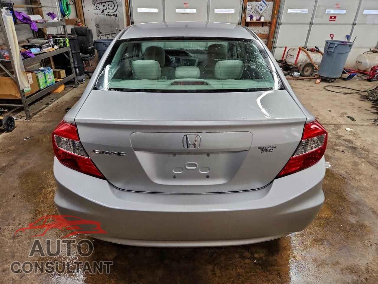 HONDA CIVIC 2012 - 19XFB2F56CE076899