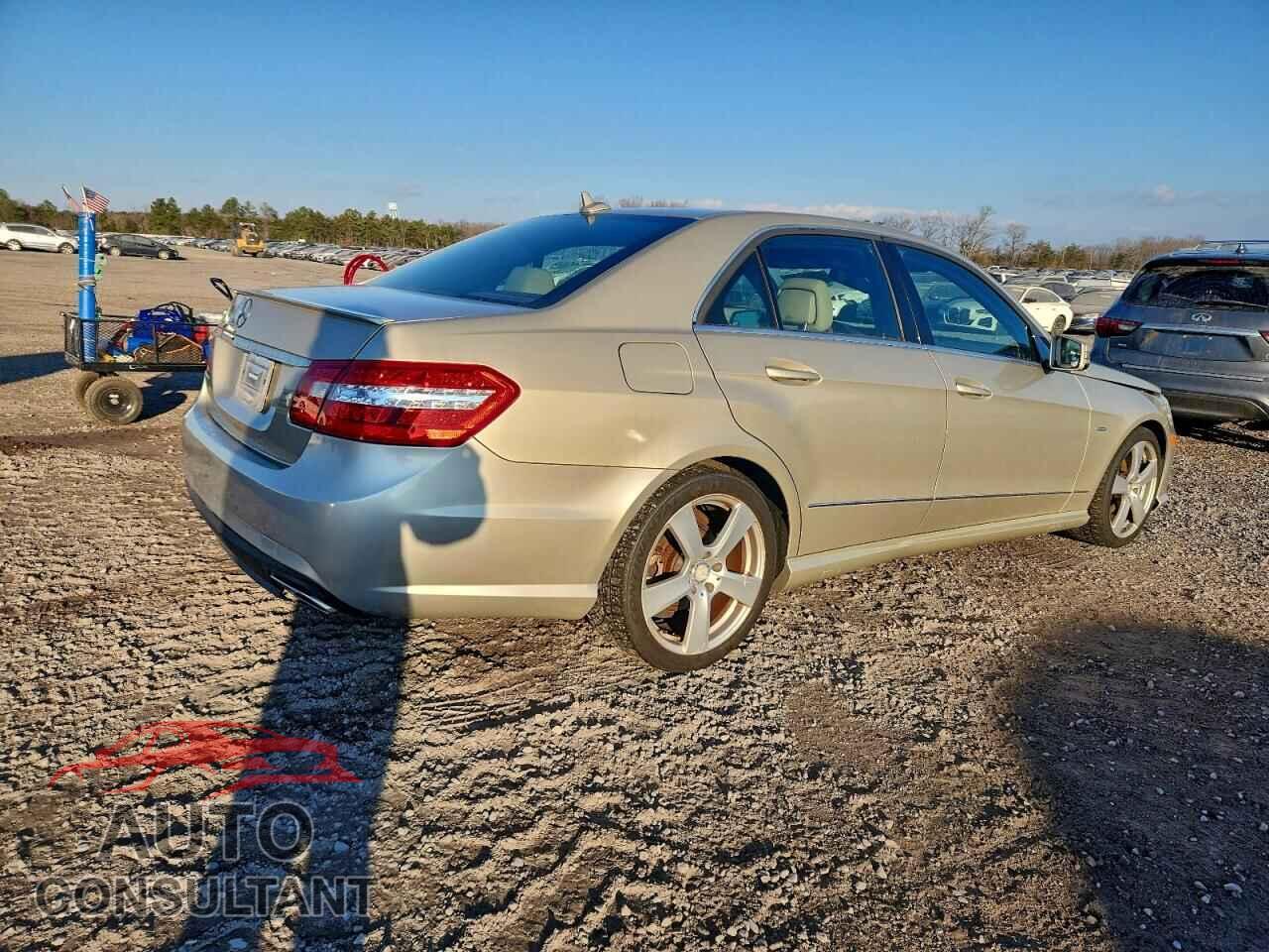 MERCEDES-BENZ E-CLASS 2012 - WDDHF5KB3CA627017