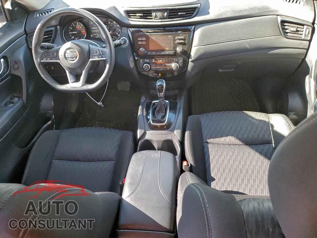 NISSAN ROGUE 2017 - KNMAT2MT5HP587178