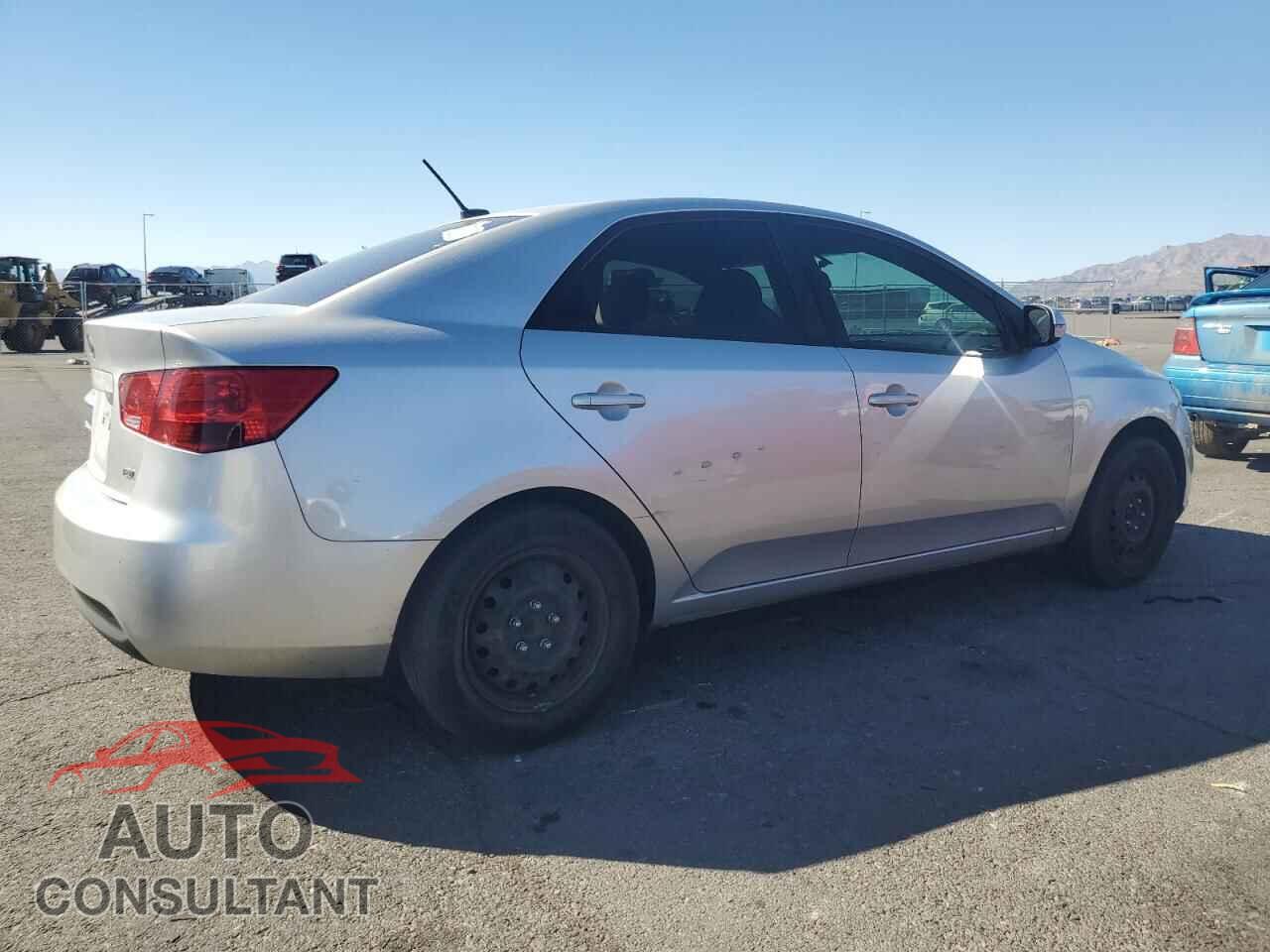 KIA FORTE 2011 - KNAFU4A20B5460011