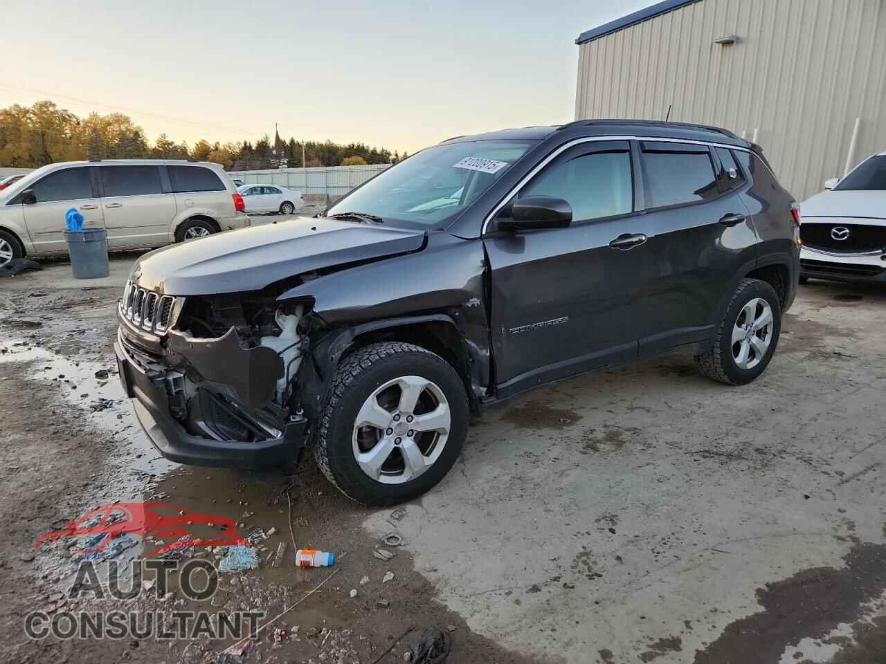 JEEP COMPASS 2018 - 3C4NJDBB8JT185640