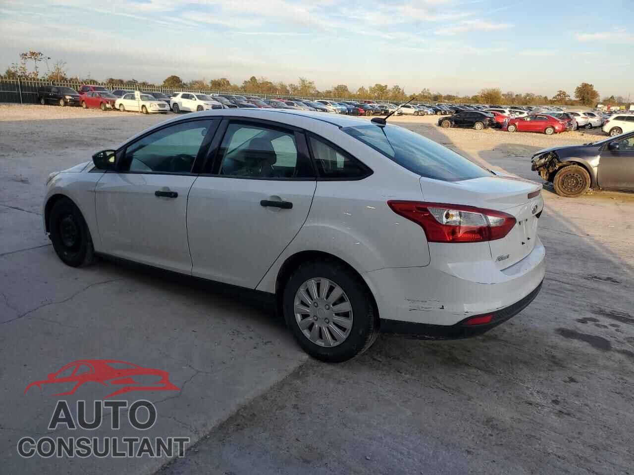 FORD FOCUS 2012 - 1FAHP3E2XCL195043