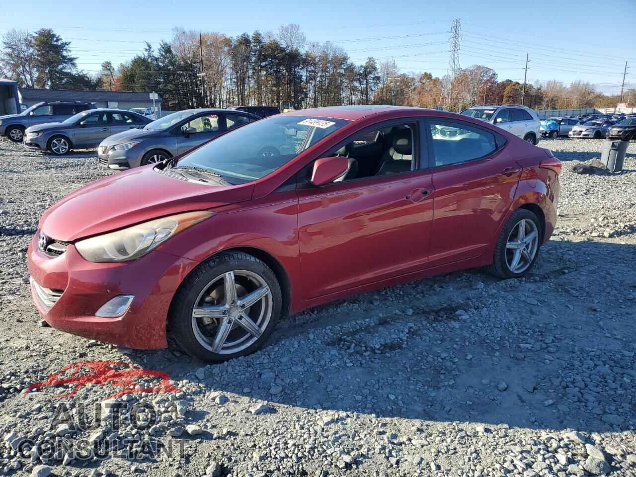 HYUNDAI ELANTRA 2013 - KMHDH4AE9DU977501