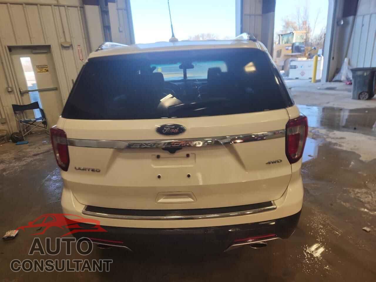 FORD EXPLORER 2018 - 1FM5K8F8XJGB98229