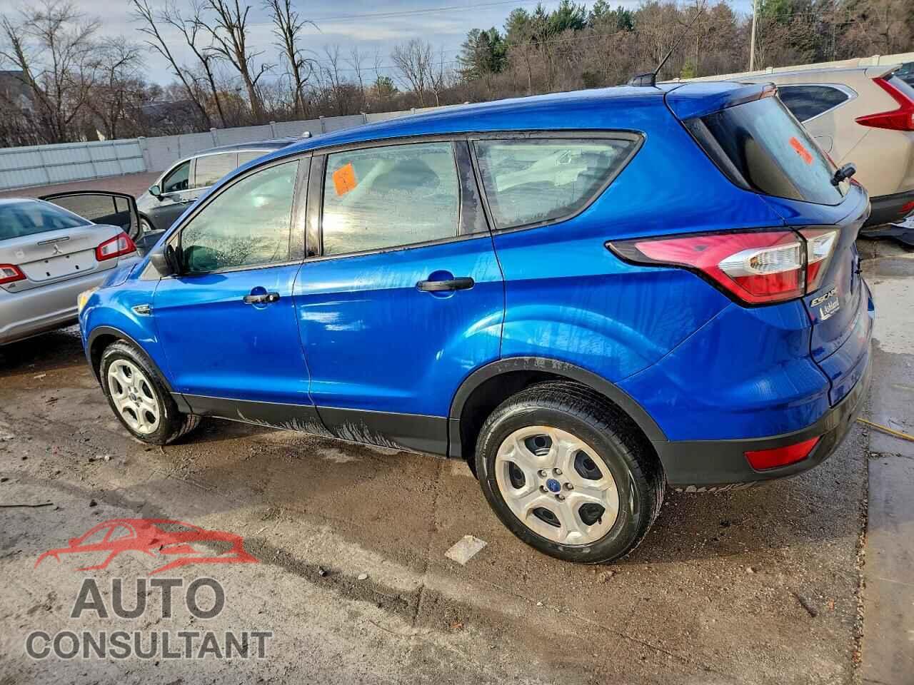 FORD ESCAPE 2017 - 1FMCU0F75HUC26167
