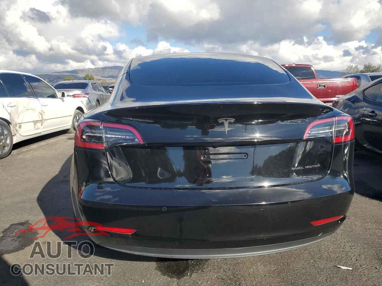 TESLA MODEL 3 2021 - 5YJ3E1EB0MF037992