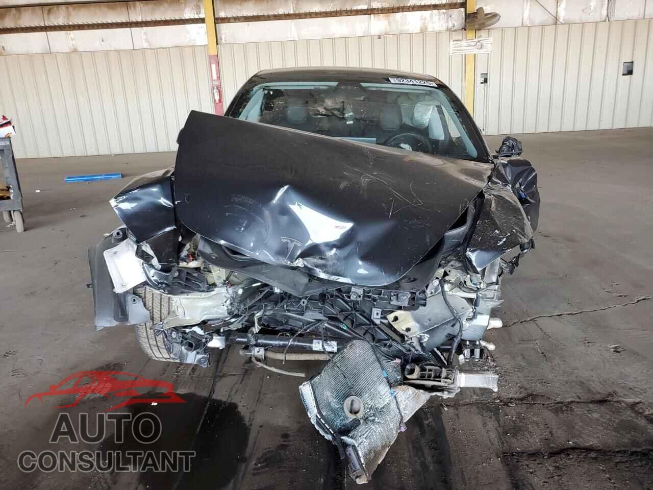 TESLA MODEL 3 2024 - 5YJ3E1EA9RF740442