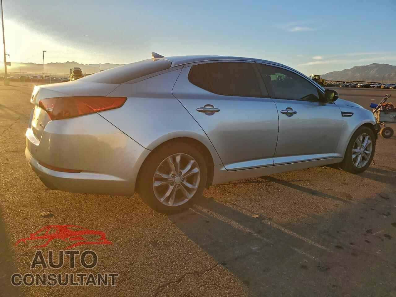 KIA OPTIMA 2012 - 5XXGN4A77CG073128
