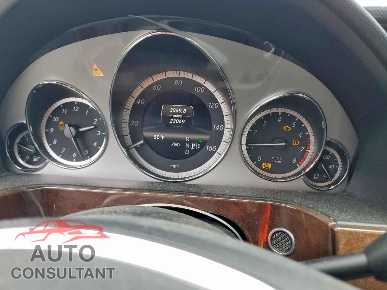 MERCEDES-BENZ E-CLASS 2013 - WDDHF5KBXDA670125