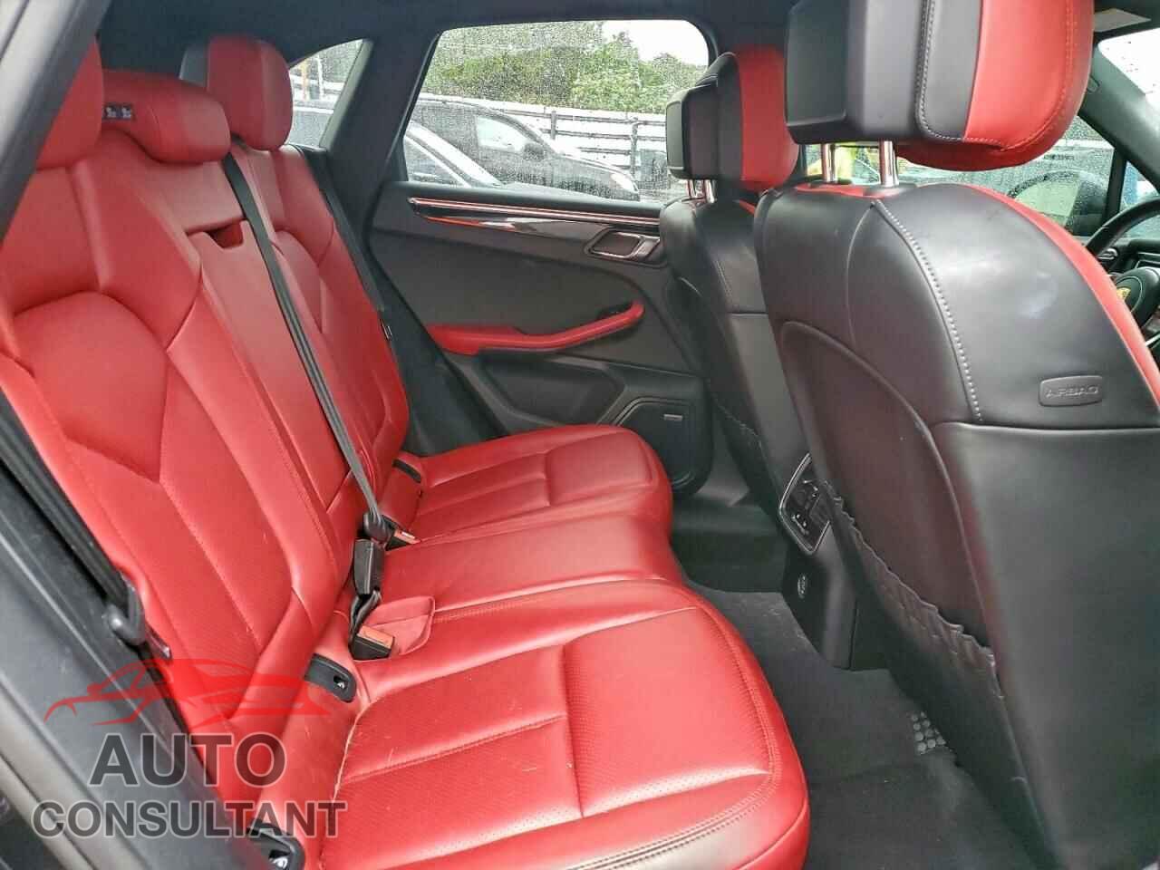 PORSCHE MACAN 2018 - WP1AB2A58JLB34774