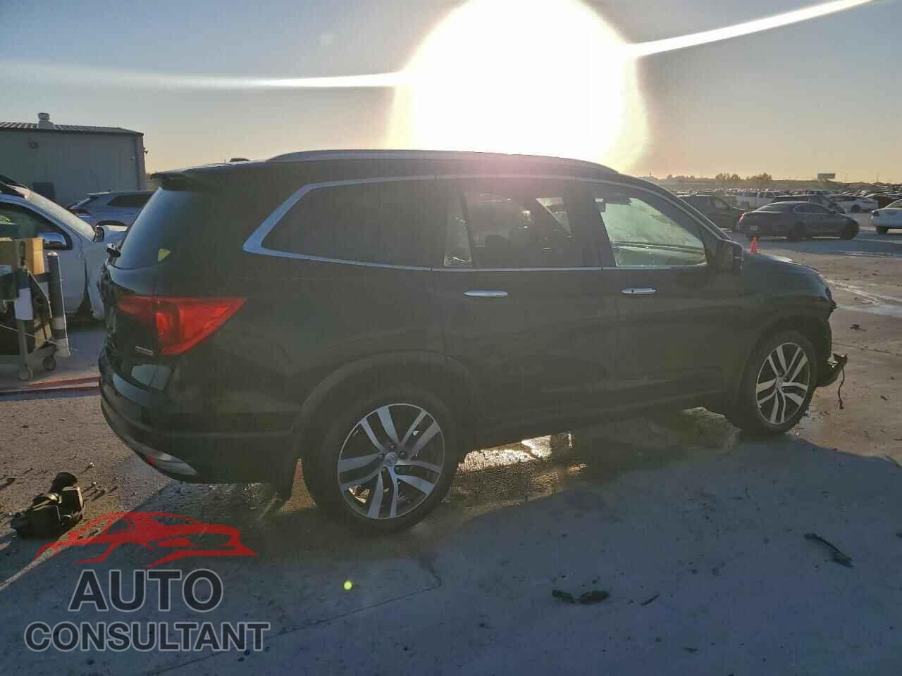 HONDA PILOT 2017 - 5FNYF5H97HB046701