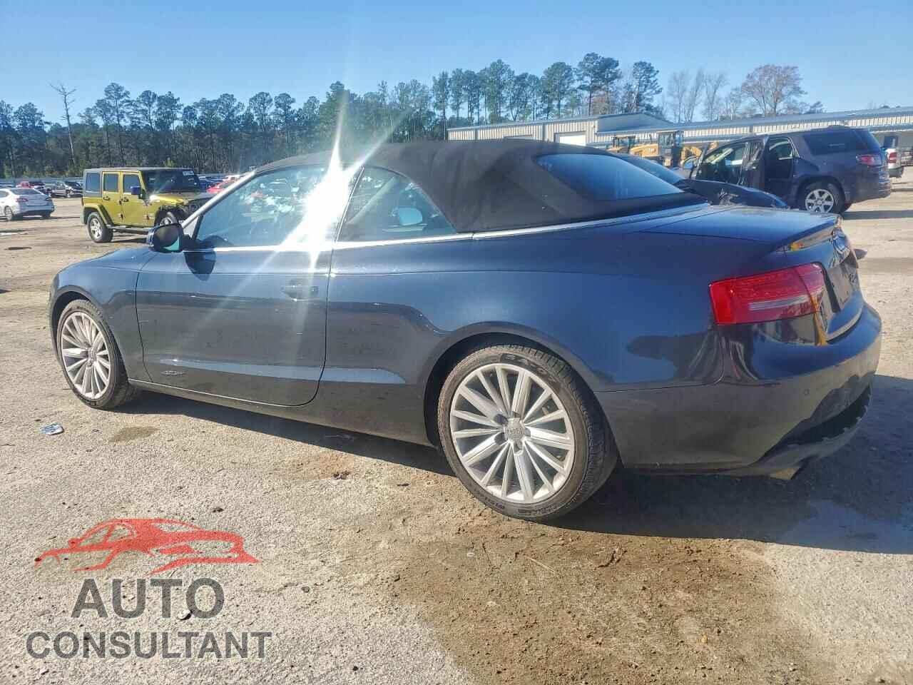 AUDI A5 2012 - WAUVFAFH3CN007861