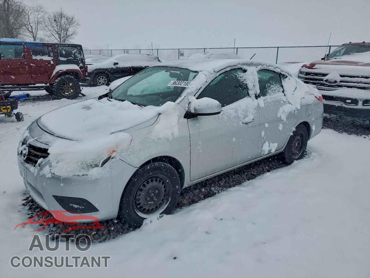 NISSAN VERSA 2017 - 3N1CN7AP3HL801557