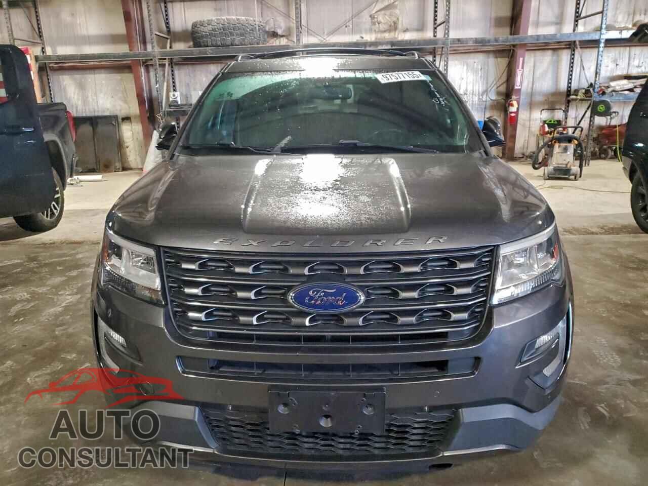 FORD EXPLORER 2017 - 1FM5K8D81HGD00935