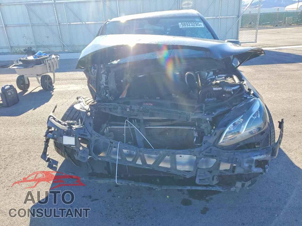 MERCEDES-BENZ E-CLASS 2014 - WDDHF5KB4EA891429