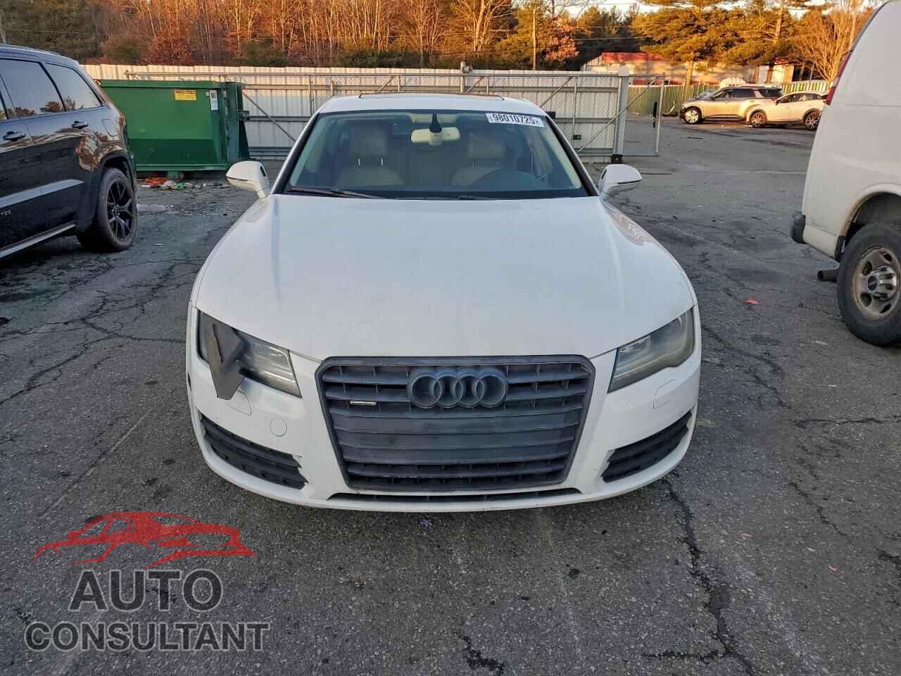 AUDI A7 2013 - WAUYGAFC5DN051084