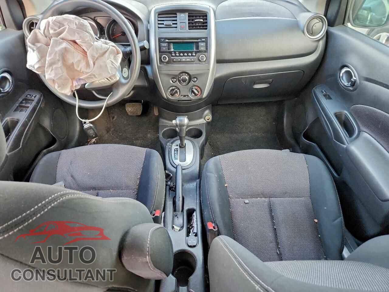NISSAN VERSA 2017 - 3N1CN7AP3HL805463