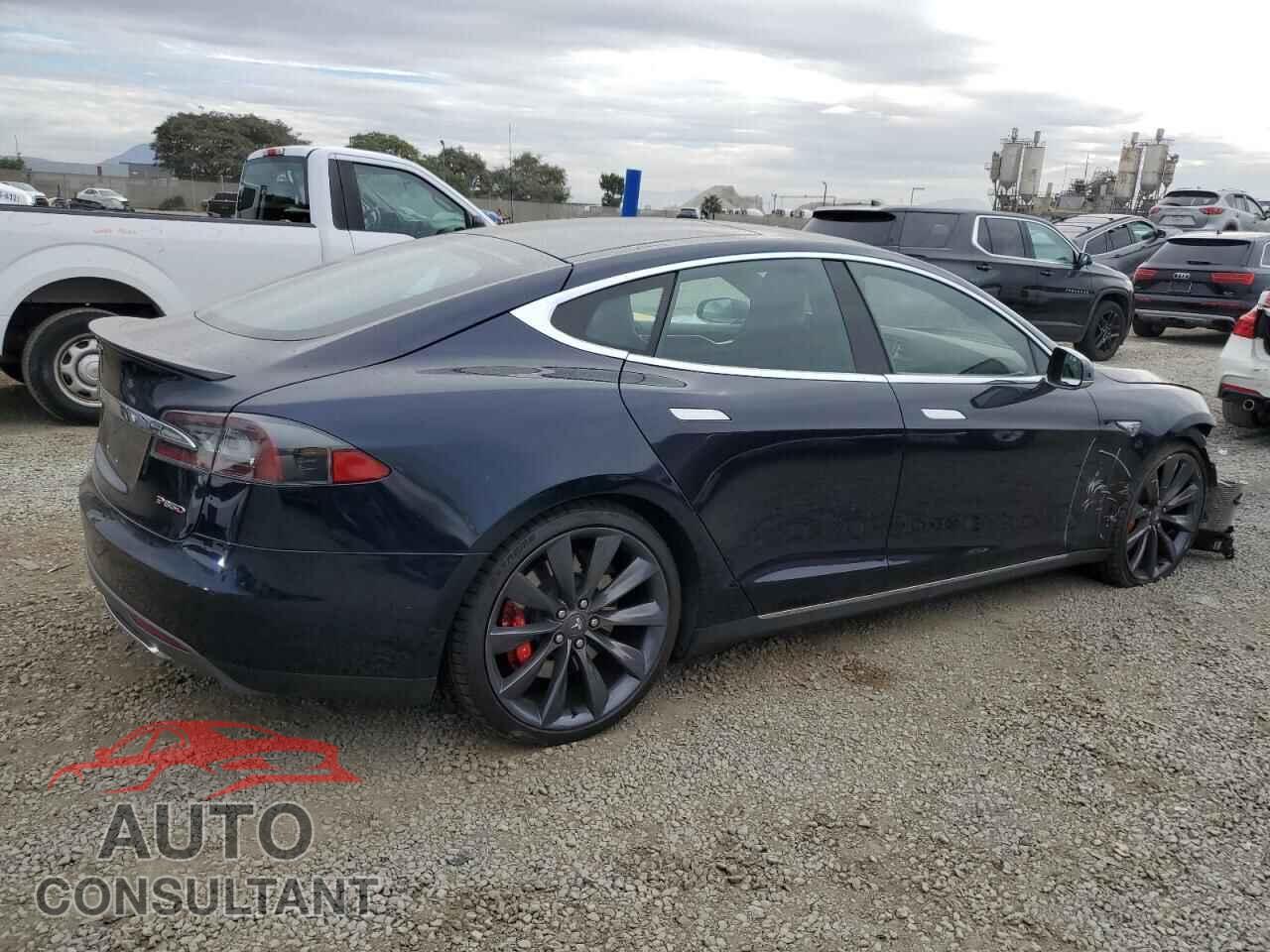 TESLA MODEL S 2015 - 5YJSA1H2XFFP73392