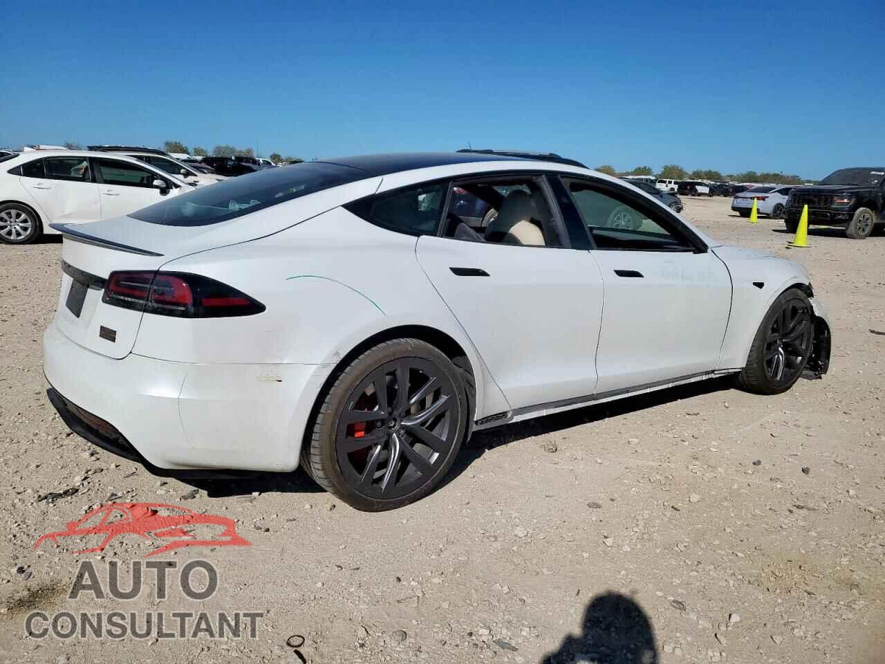 TESLA MODEL S 2023 - 5YJSA1E64PF528094