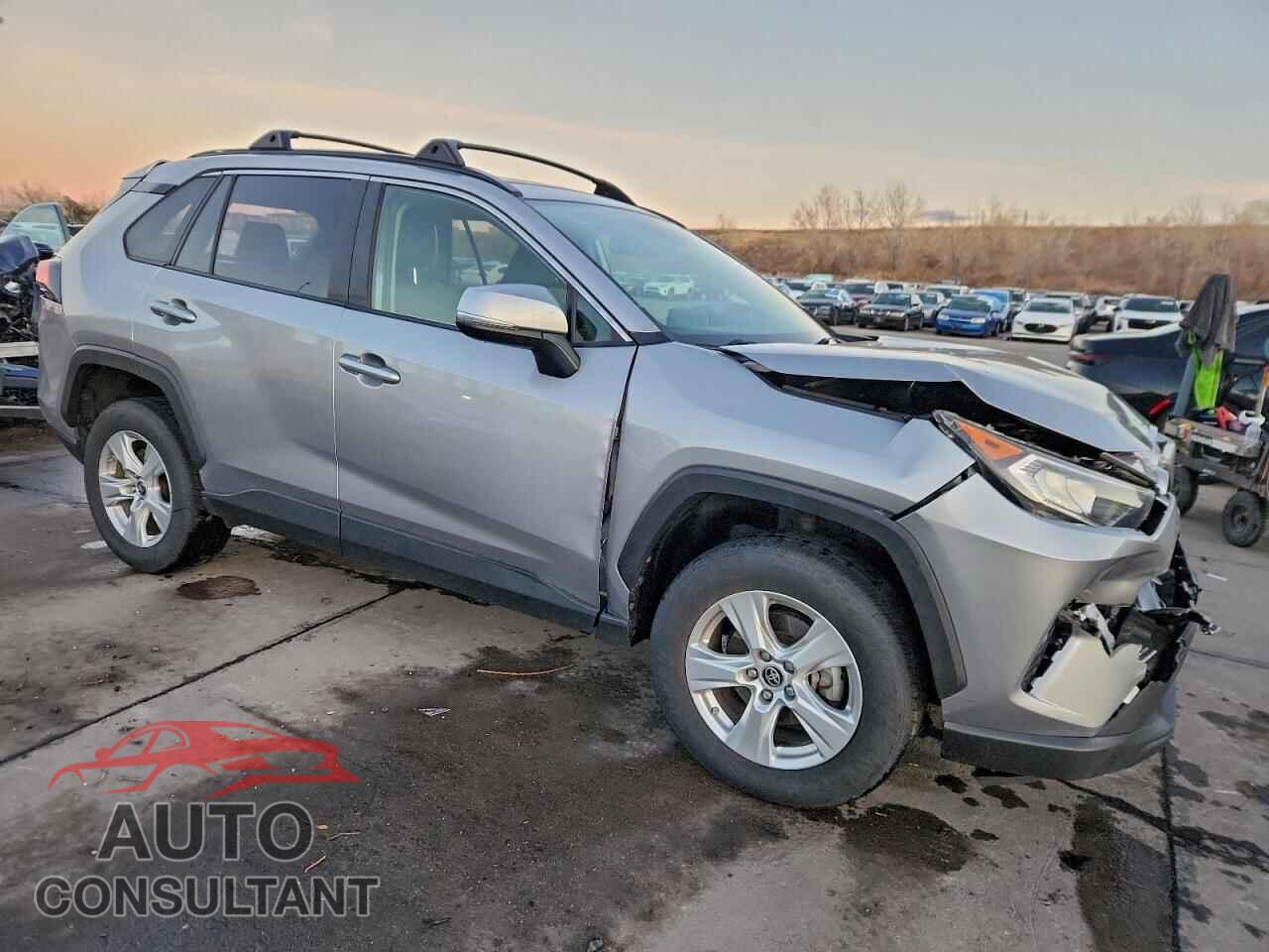 TOYOTA RAV4 2019 - JTMP1RFV2KD524183