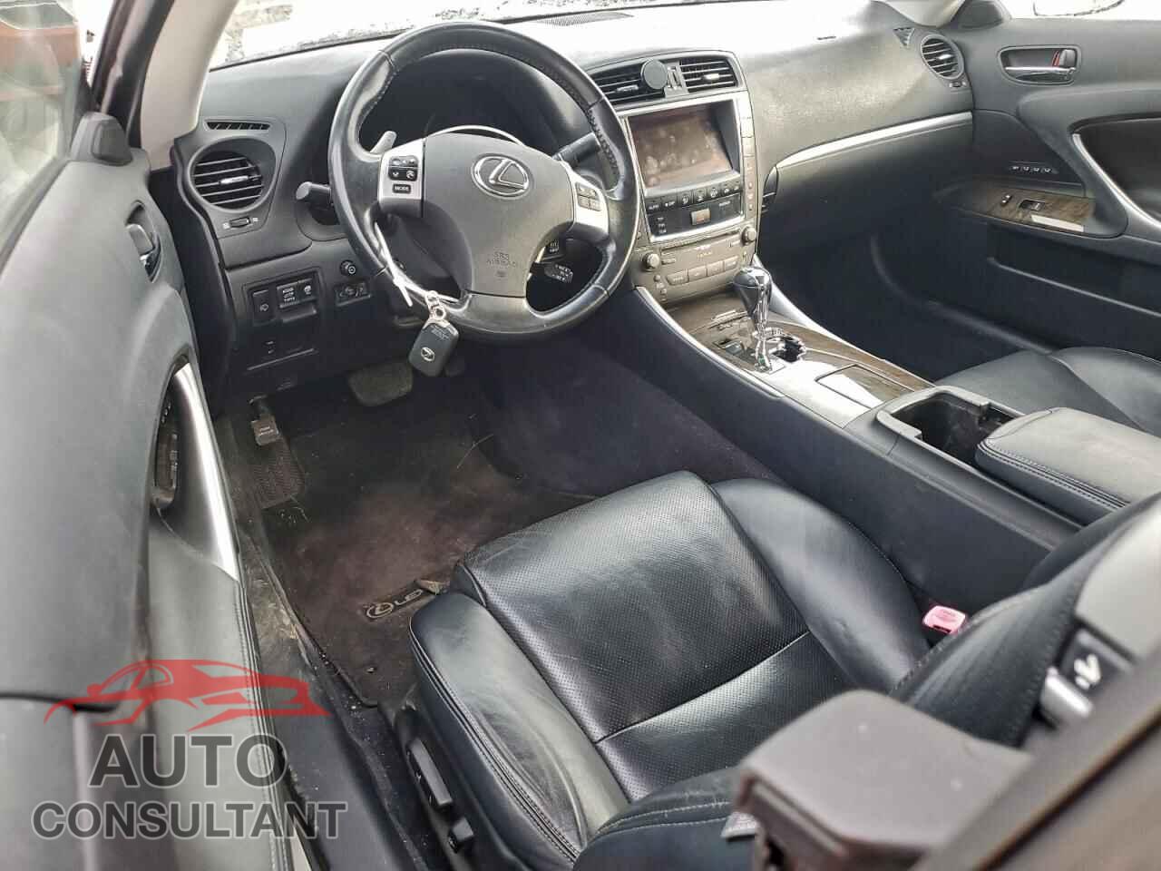 LEXUS IS 2011 - JTHFF2C20B2520822