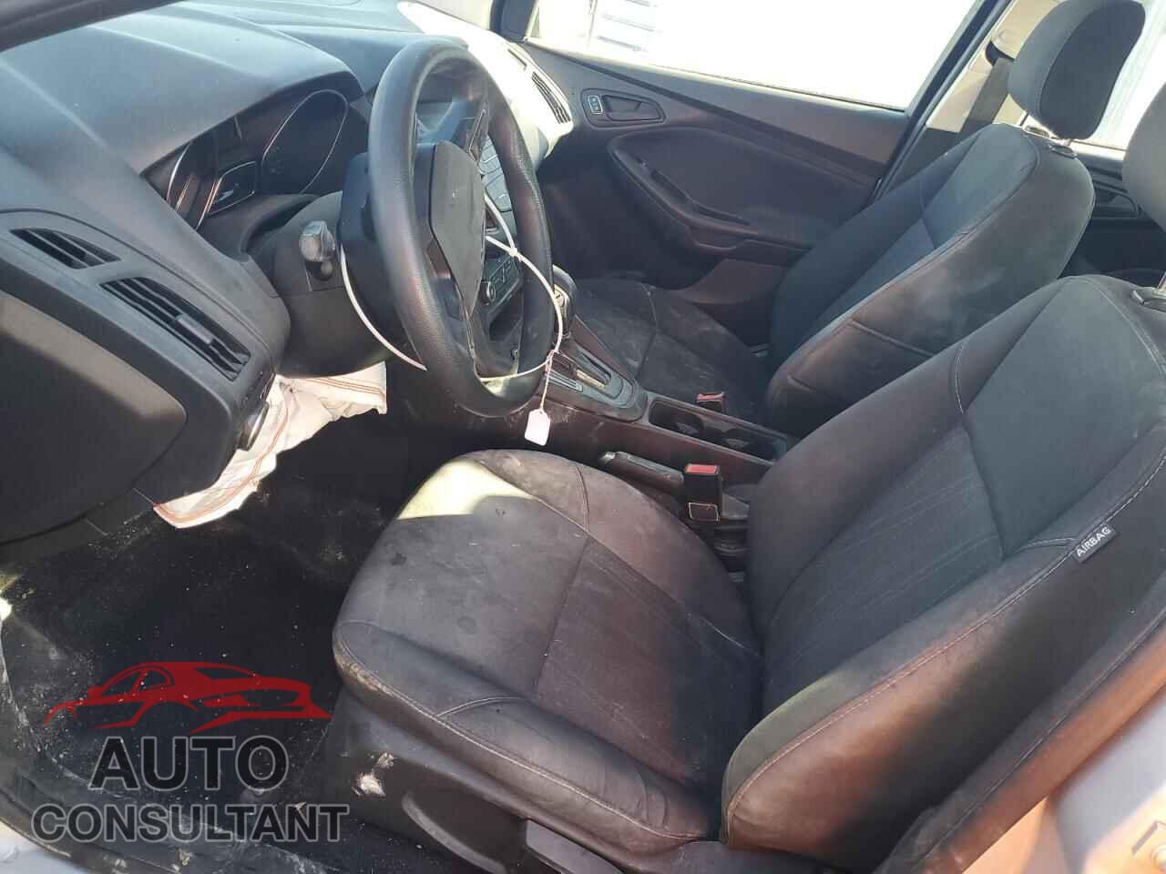 FORD FOCUS 2016 - 1FADP3E27GL367632