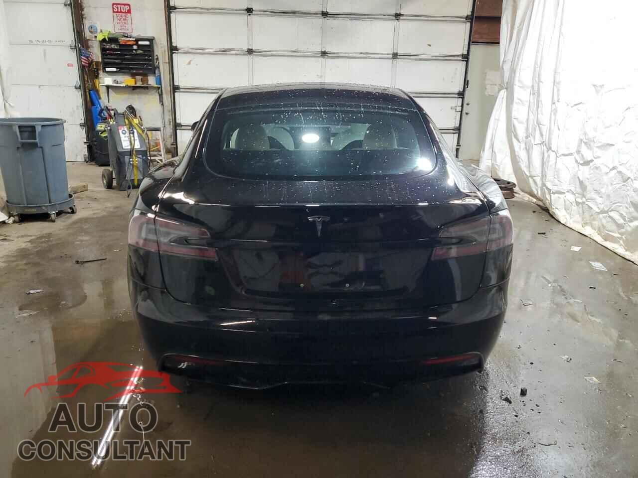TESLA MODEL S 2022 - 5YJSA1E58NF467076