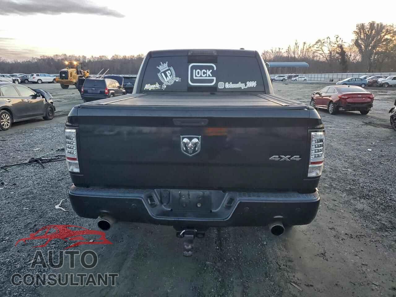 DODGE RAM 1500 2012 - 1C6RD7MT1CS151194