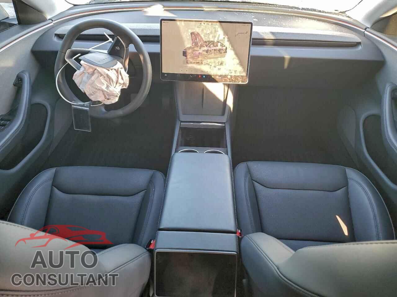 TESLA MODEL 3 2025 - 5YJ3E1EA4SF971108