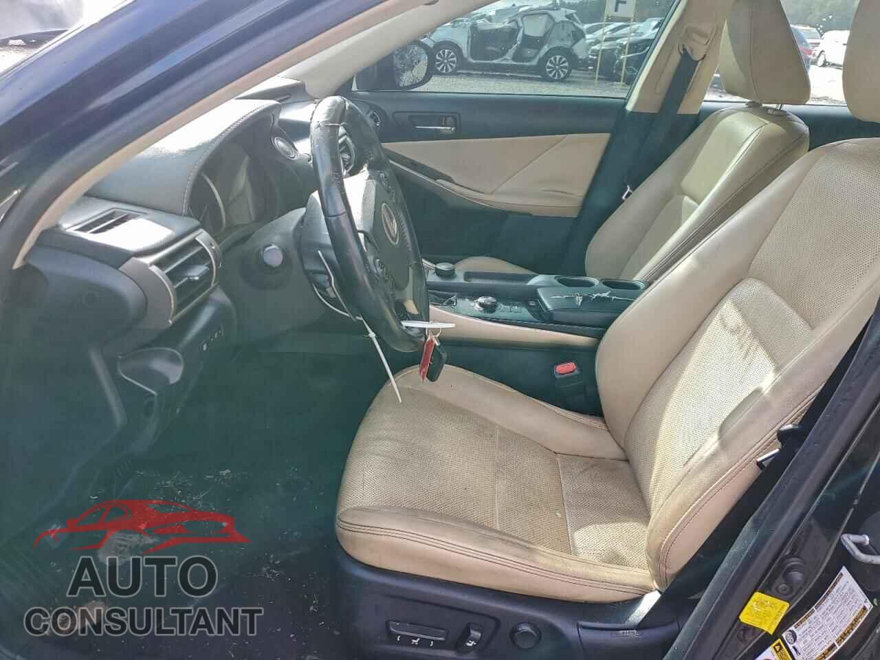 LEXUS IS 2014 - JTHBF1D20E5042296