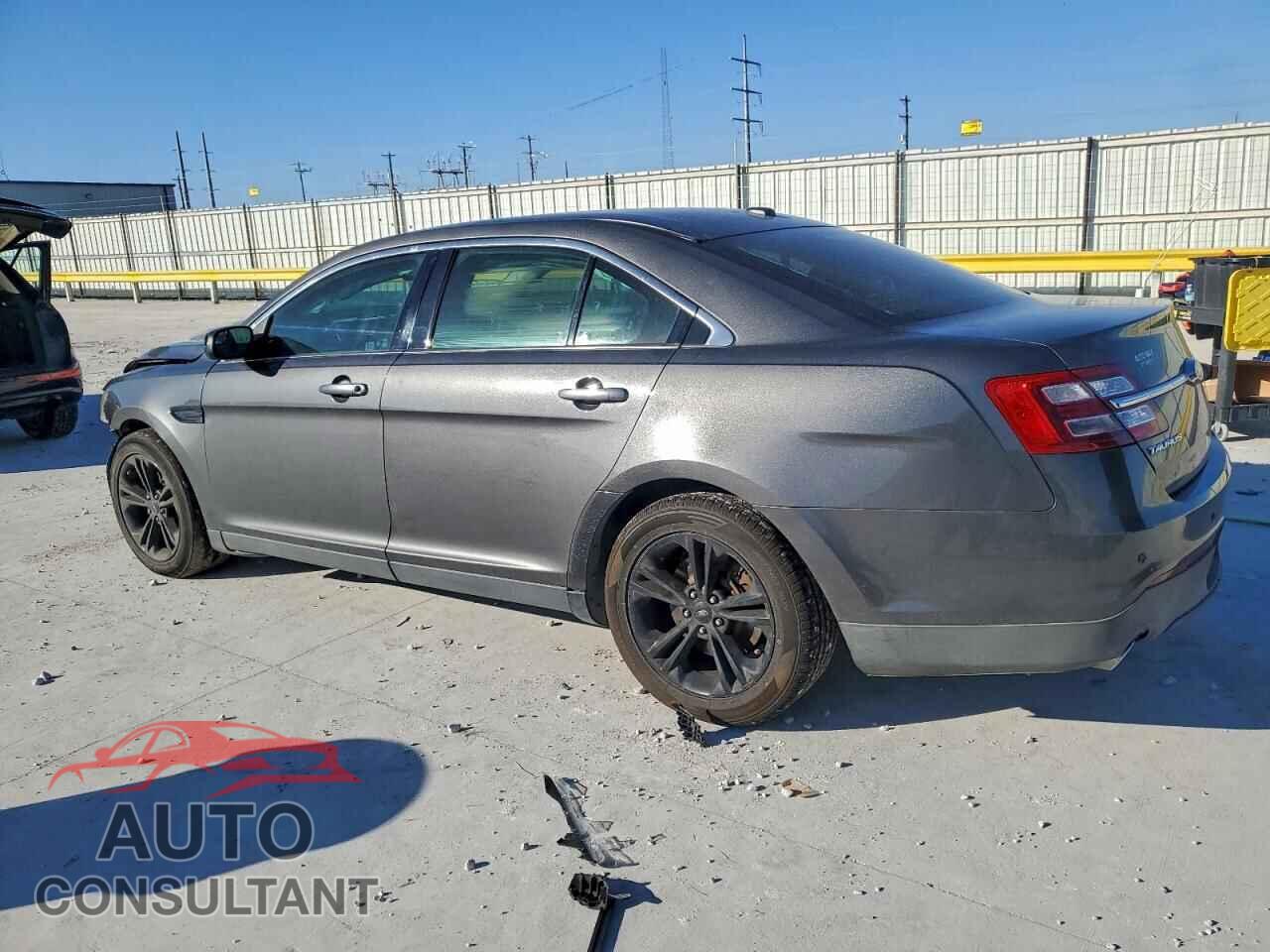 FORD TAURUS 2015 - 1FAHP2D87FG175748