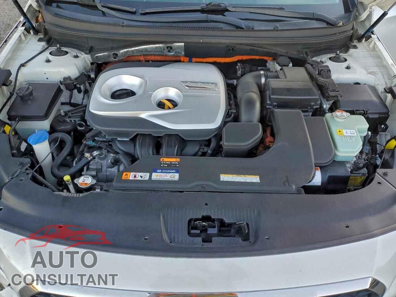 HYUNDAI SONATA 2017 - KMHE34L18HA046752