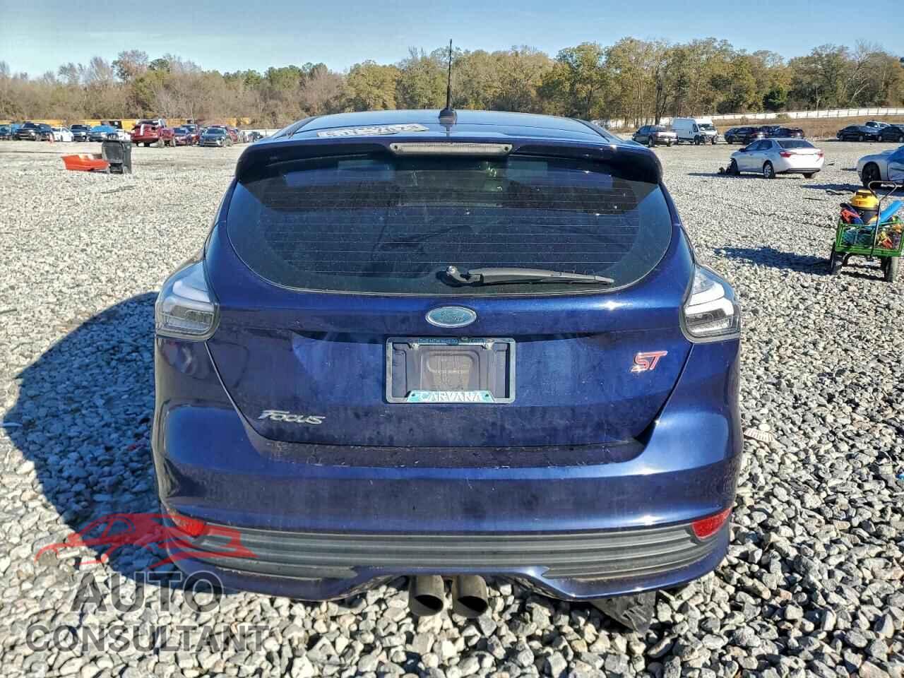 FORD FOCUS 2017 - 1FADP3L96HL307844