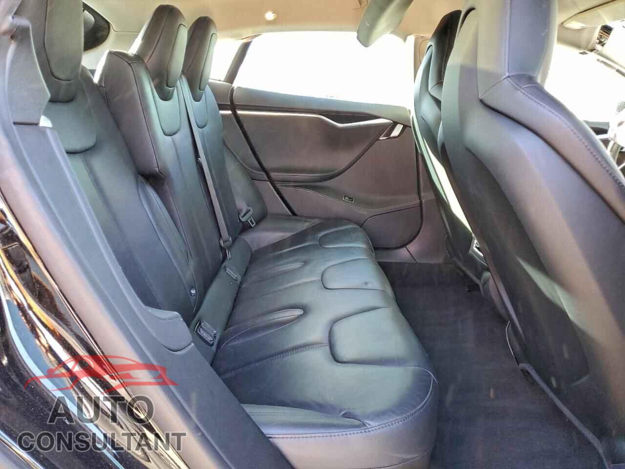 TESLA MODEL S 2015 - 5YJSA1H28FF080949