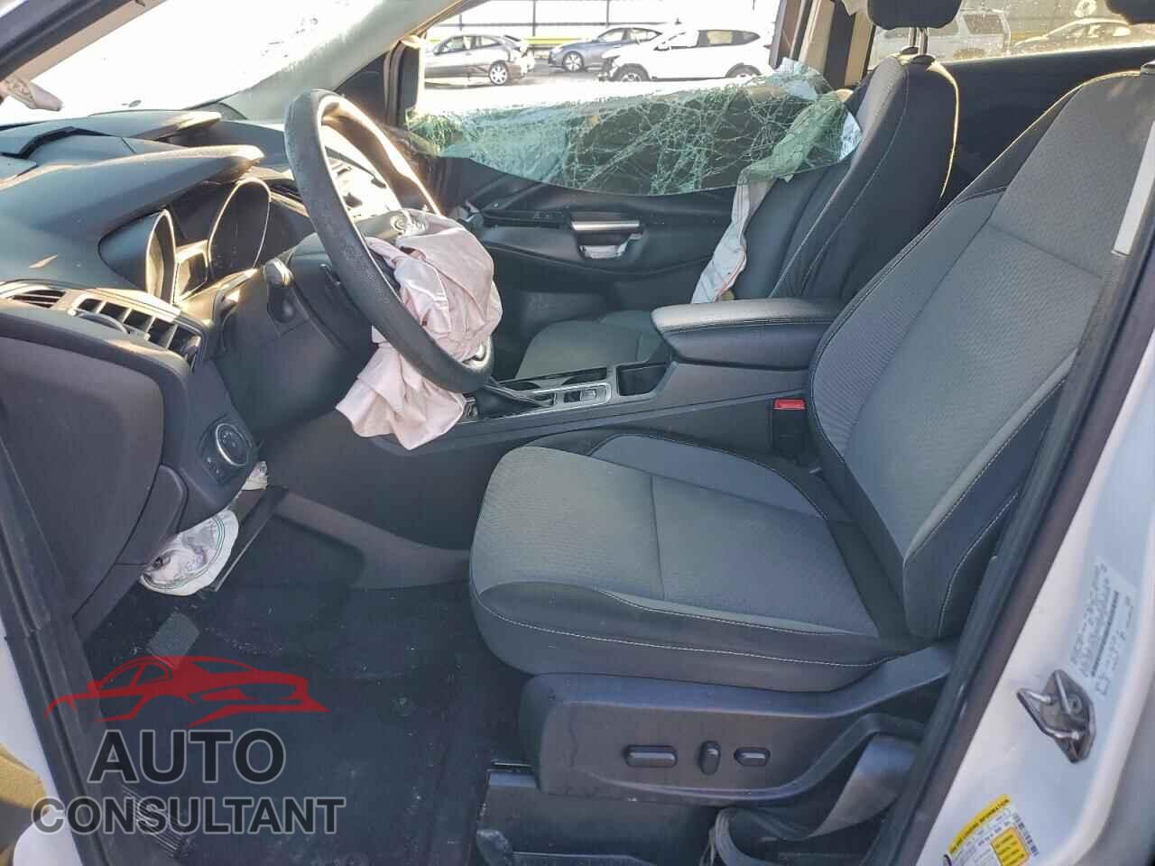 FORD ESCAPE 2017 - 1FMCU0GDXHUE39782