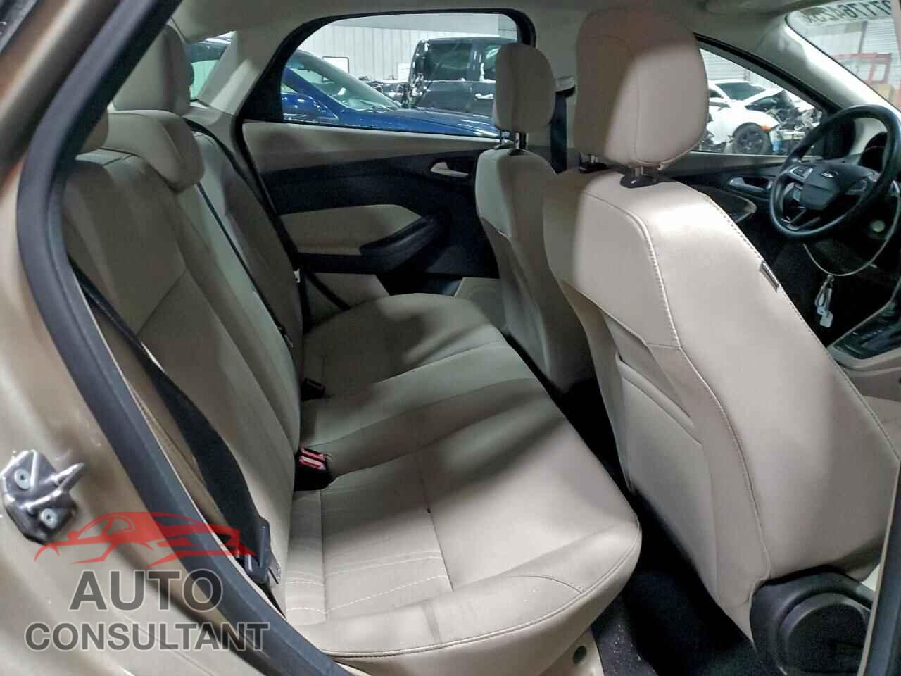 FORD FOCUS 2018 - 1FADP3F2XJL210974