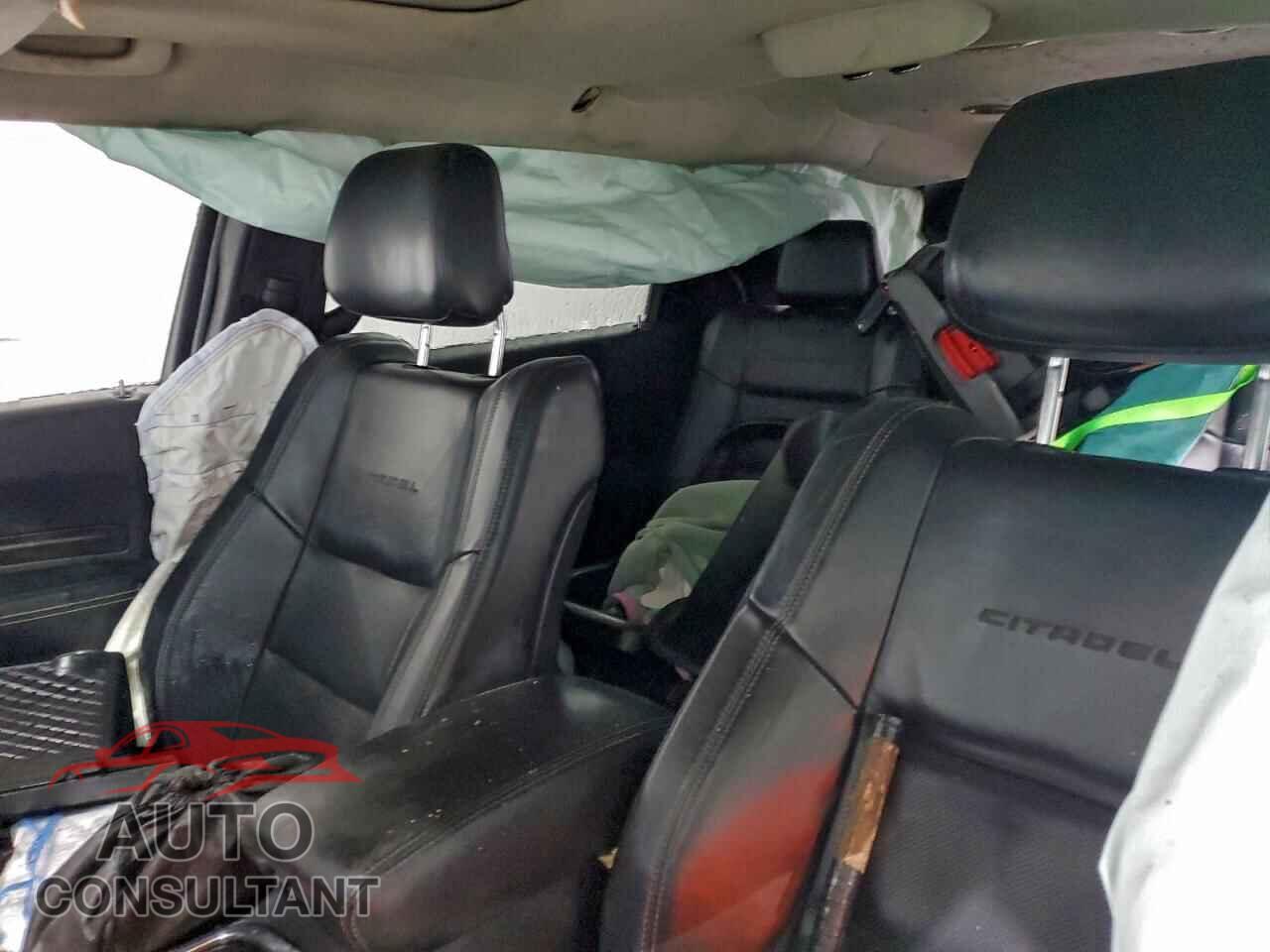 DODGE DURANGO 2013 - 1C4SDJET5DC661808