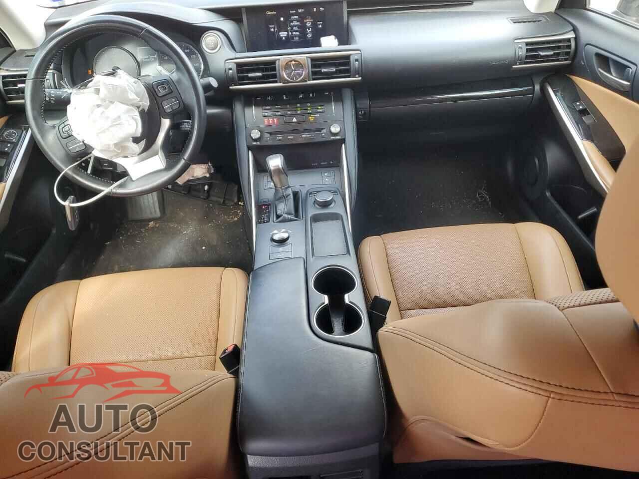 LEXUS IS 2017 - JTHBA1D24H5049657