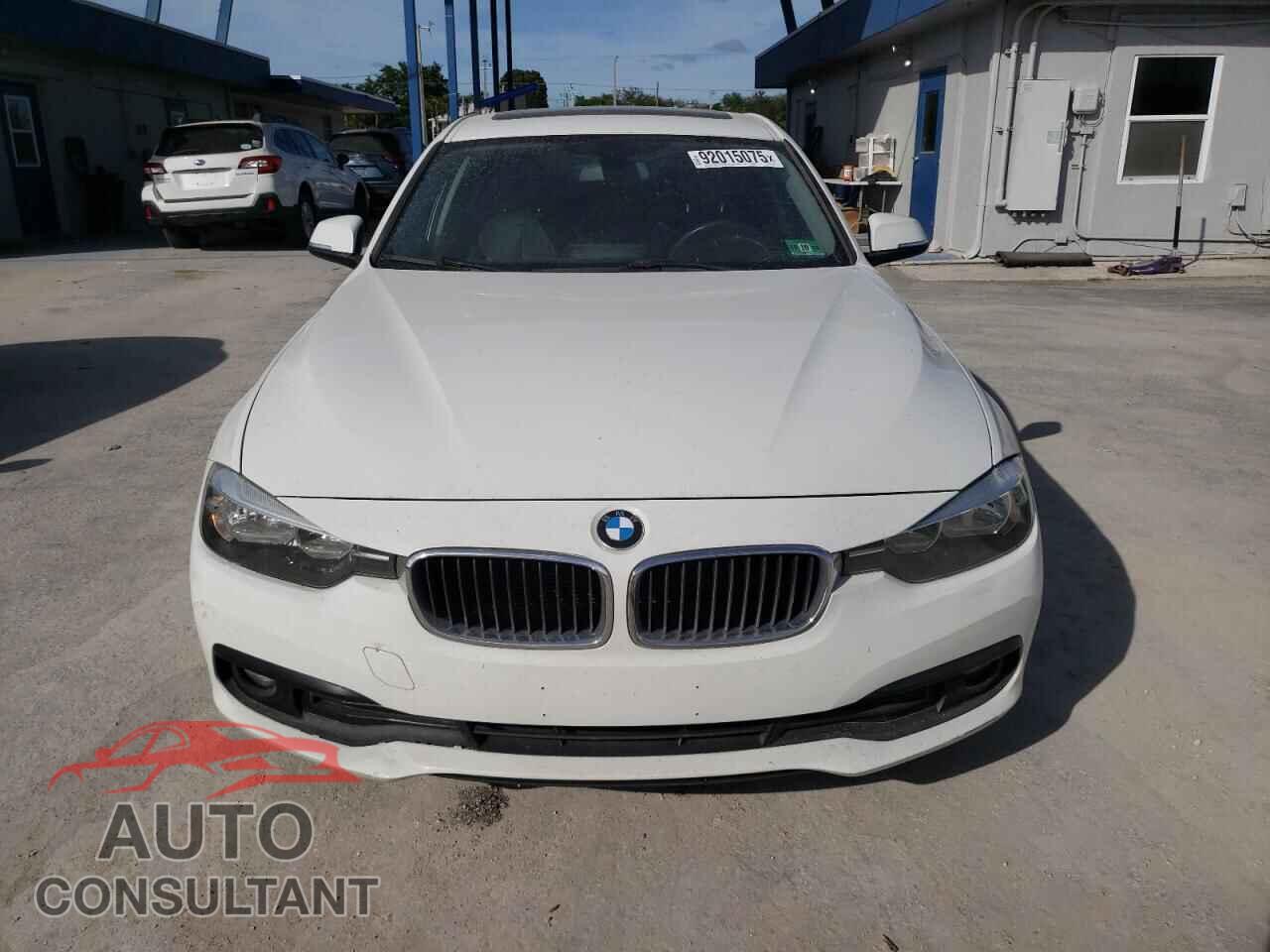 BMW 3 SERIES 2016 - WBA8E5G52GNU20453