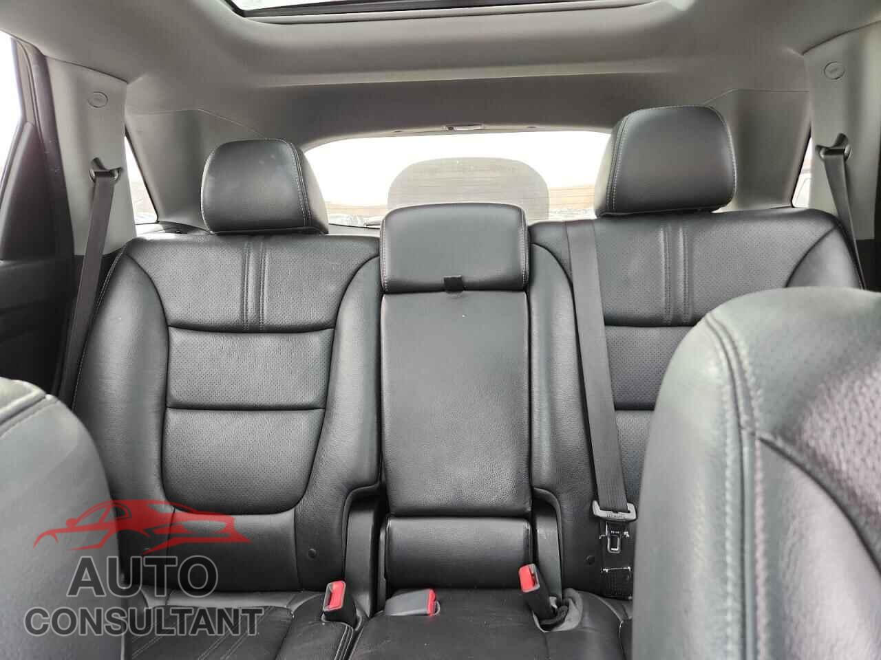KIA SORENTO 2014 - 5XYKUDA70EG481224