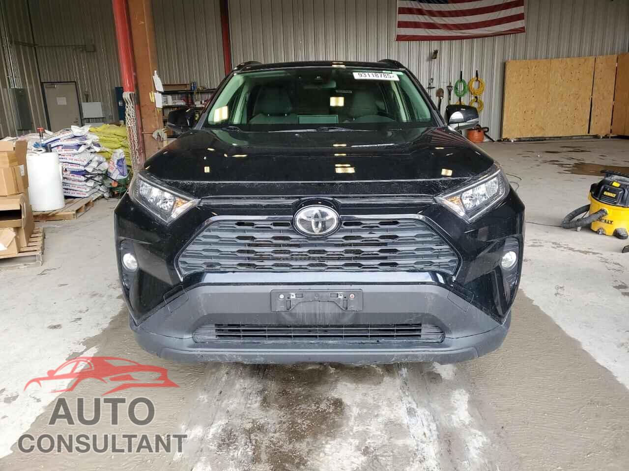 TOYOTA RAV4 2019 - JTMP1RFV4KD523052
