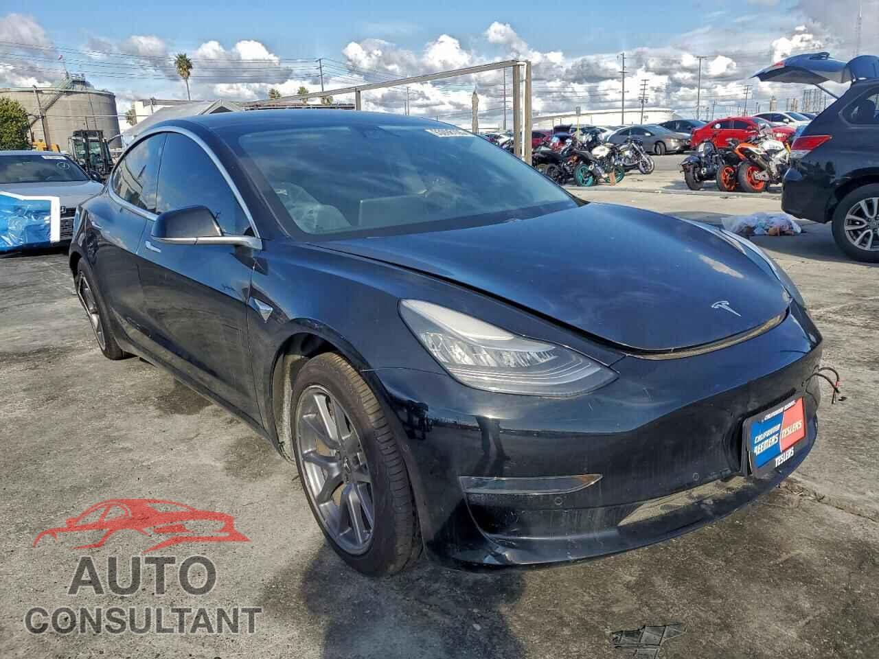 TESLA MODEL 3 2020 - 5YJ3E1EAXLF611326